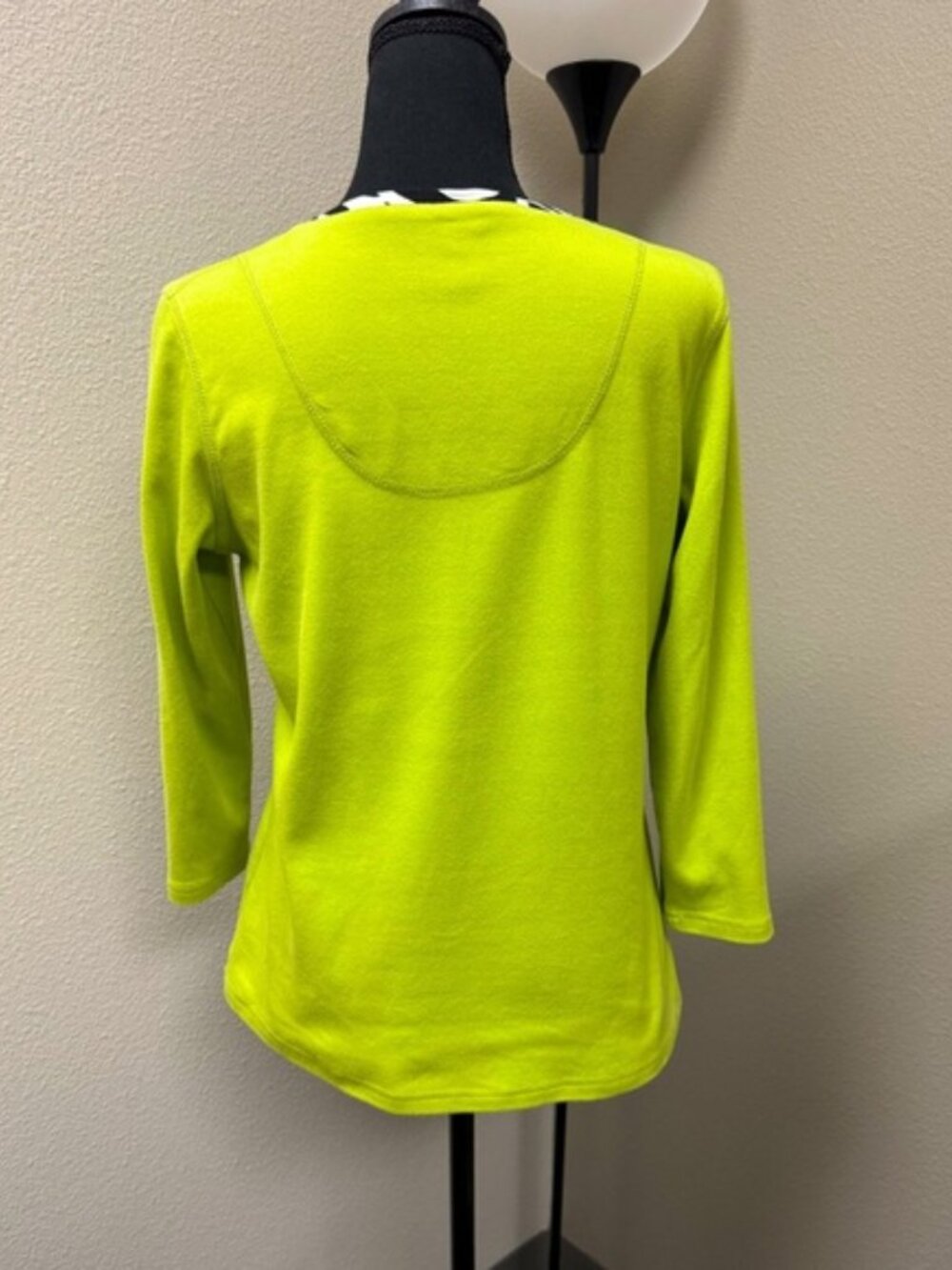 Vincente Lime Green Embellished Top S Black White Trim 3/4 Sleeve - Picture 7 of 11